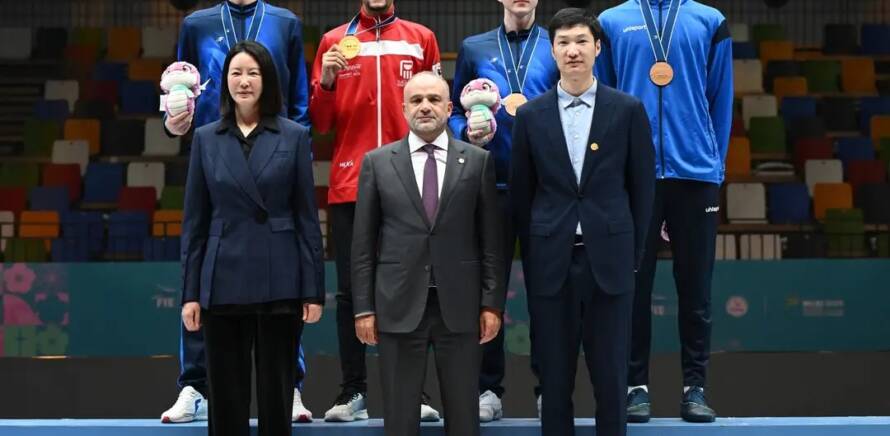 Егор Рябцев завоевал бронзовую медаль на чемпионате мира среди юниоров изображение 7
