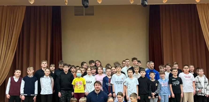 Мастер спорта Республики Беларусь международного класса, член национальной сборной Республики Беларусь по боксу Алексей Алфёров посетил  государственное учреждение образования «Средняя школа №37 г. Гродно» изображение 1