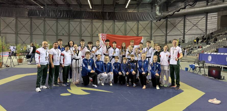Фото наших медалистов с великолепного выступления на международном турнире по таэквондо в г. Ломелл (Бельгия)! изображение 1
