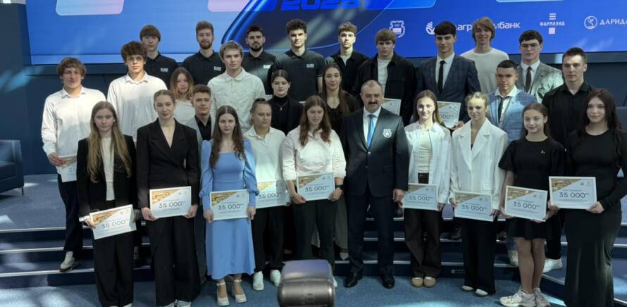 Максим Строкун, серебряный призер Первенства Европы по дзюдо, был удостоен сертификата победителя престижного проекта «35 ГЕРОЕВ БУДУЩЕГО» изображение 3